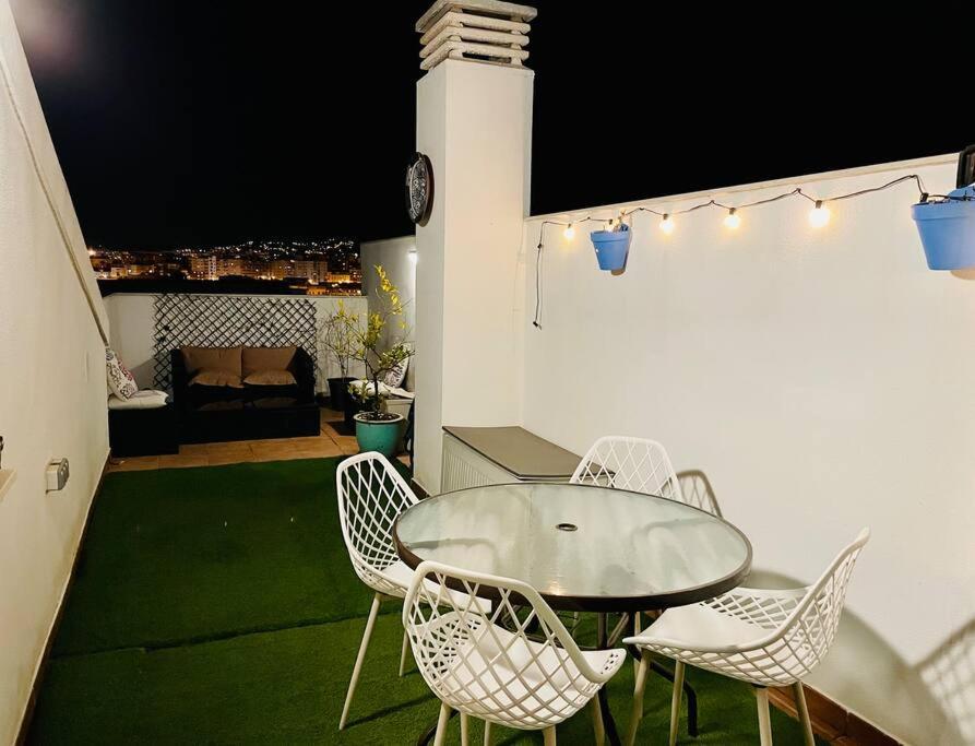 Magnifique Duplex Avec Terrasse Proche De La Plage Málaga Kültér fotó